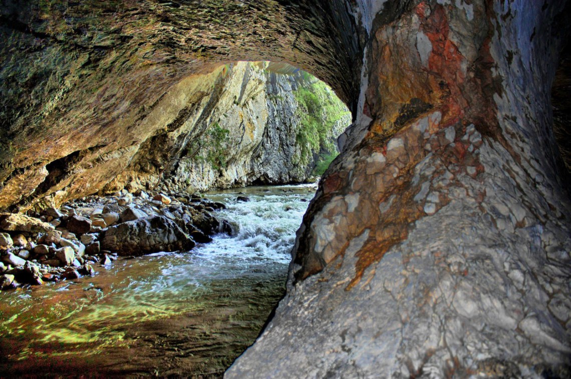 interior cheile sohodolului